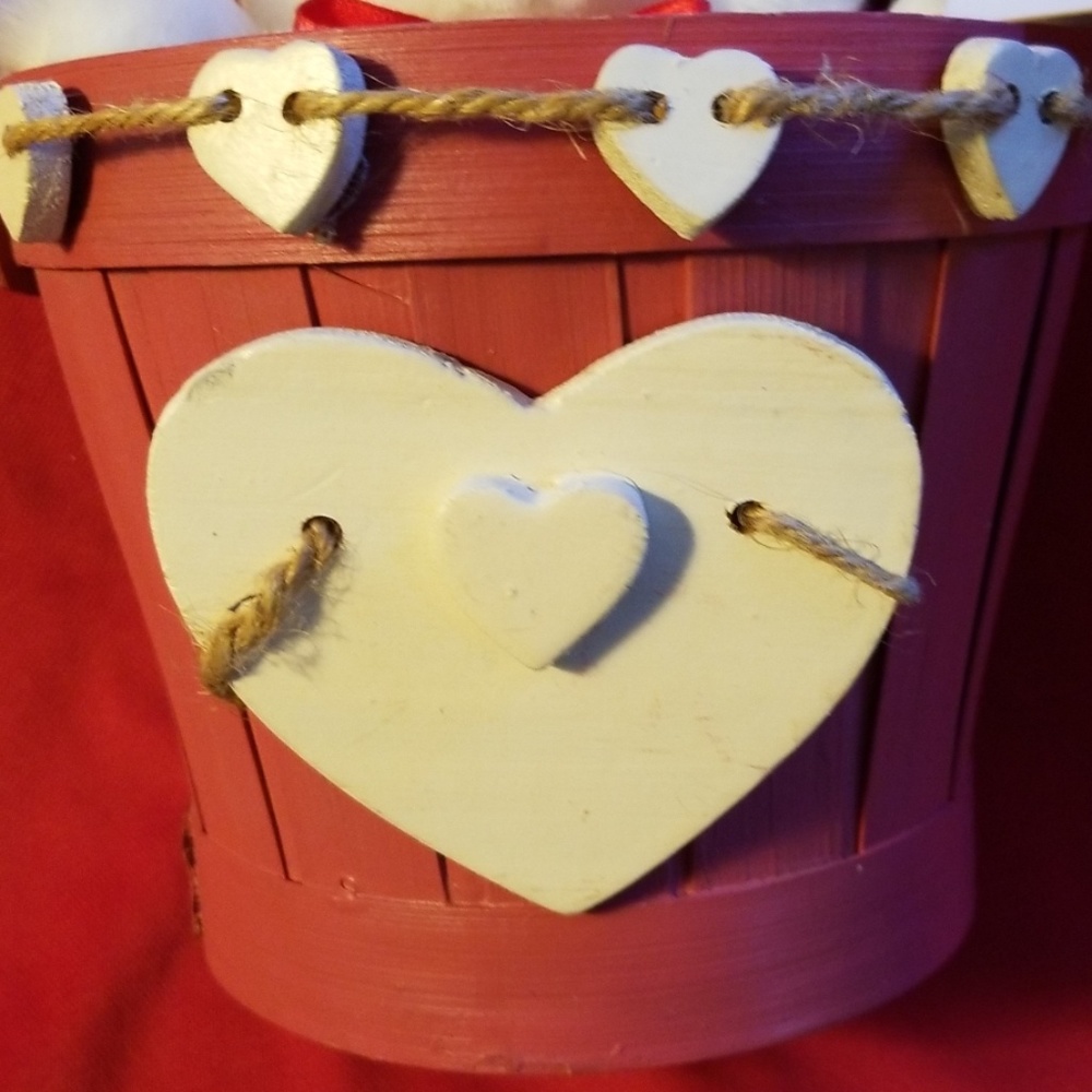 Gift Item "Bear in a Basket" - Picture 3 of 5